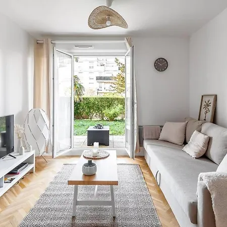 Hermitage Parc 1 Bedroomed Groundfloor With Garden Montevrain Exterior photo