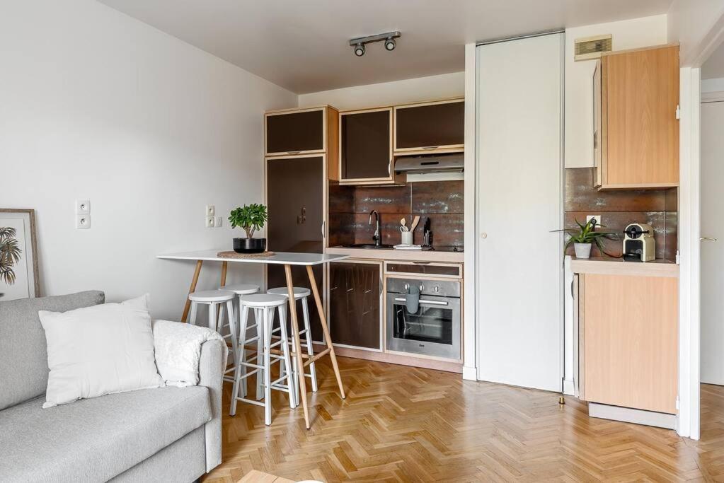 Hermitage Parc 1 Bedroomed Groundfloor With Garden Apartment Montevrain